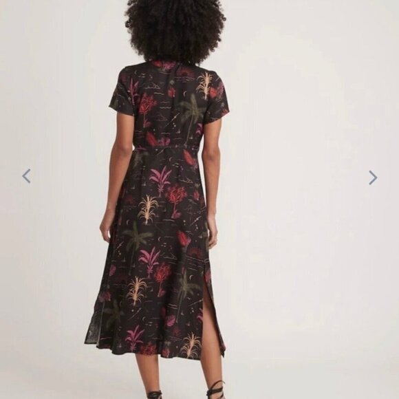 Marine layer Emlyn Midi Wrap Dress inMidnight Palms XS - Picture 4 of 9